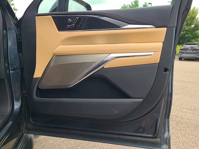 Used 2026 Cadillac Escalade IQ Sport 2 AWD/4WD image 27