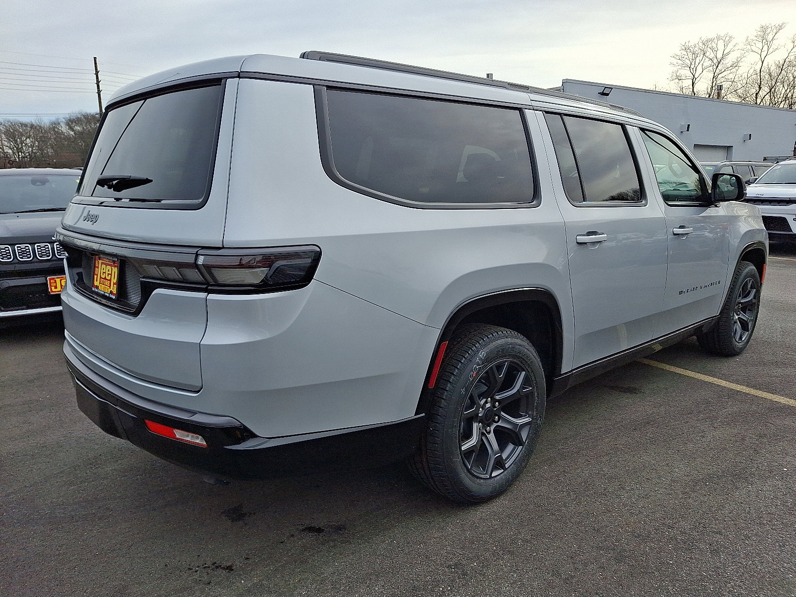 New 2026 Jeep Grand Wagoneer L Limited w/ Premium Group II image 4
