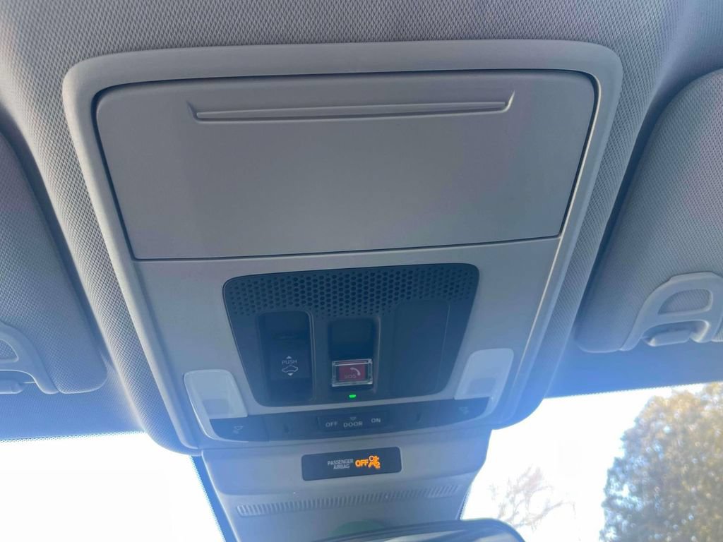 Used 2024 Honda Accord EX image 32