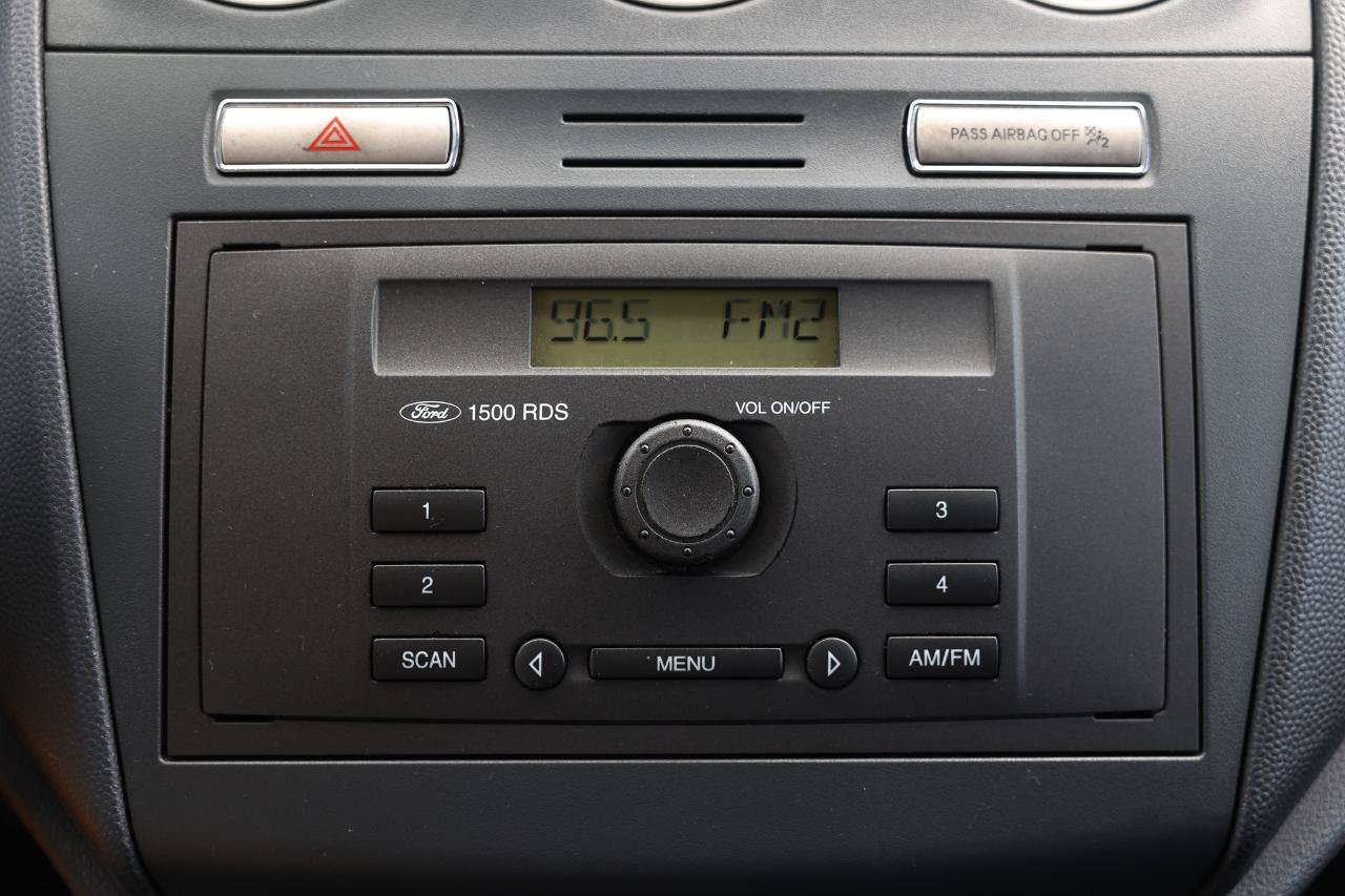 Used 2011 Ford Transit Connect XL FWD image 26