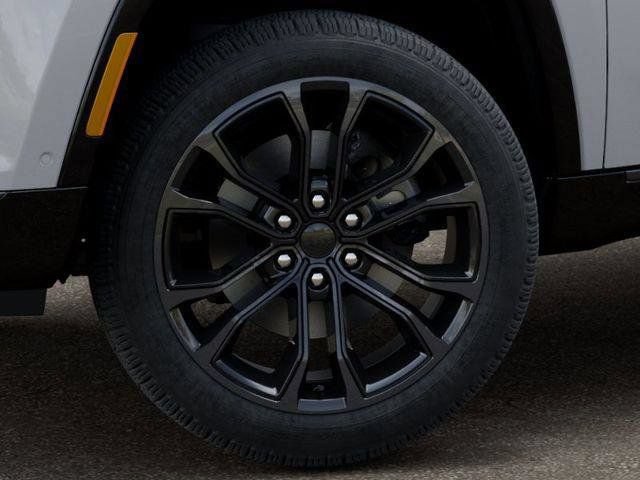 New 2026 Jeep Grand Wagoneer Summit w/ Premium Group III AWD/4WD image 8