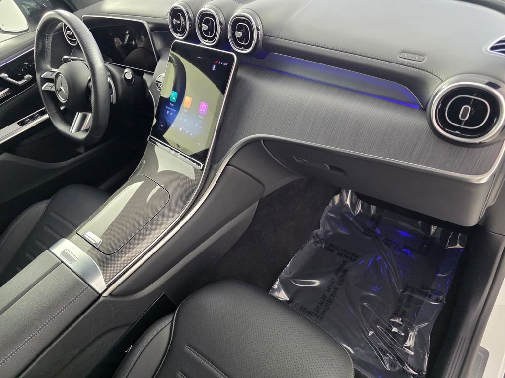 Certified 2025 Mercedes-Benz GLC 300 image 28
