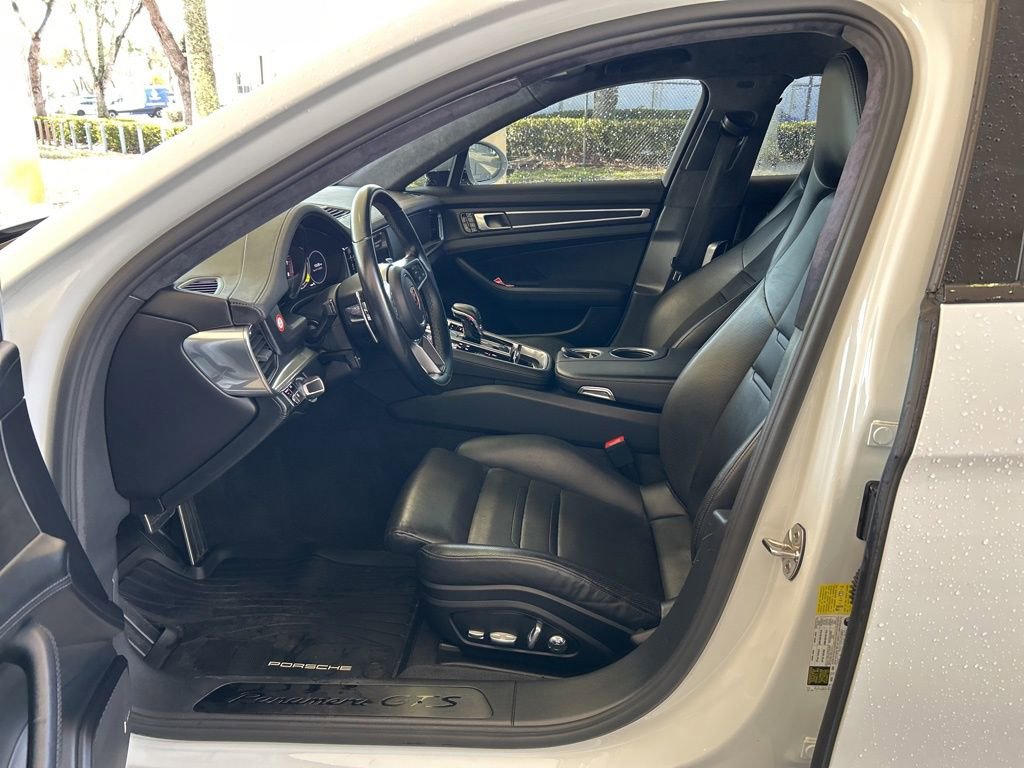 Used 2020 Porsche Panamera GTS image 5