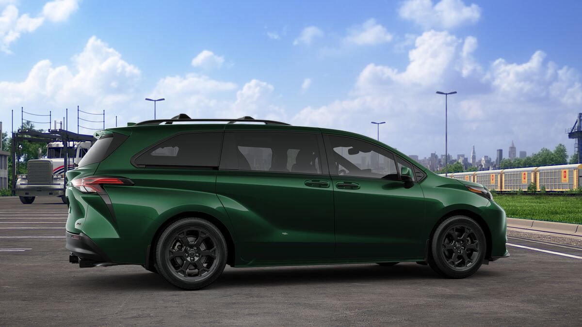 New 2025 Toyota Sienna XLE Woodland Edition image 11