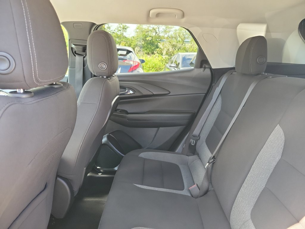 Used 2024 Chevrolet TrailBlazer LT FWD image 24