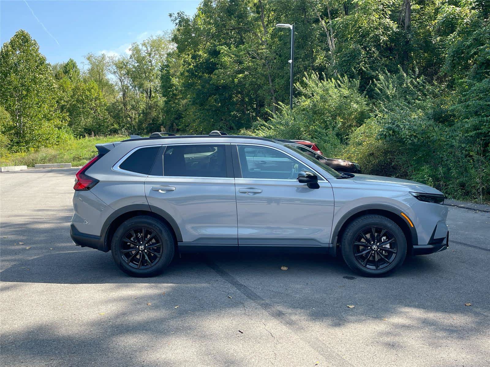 Used 2024 Honda CR-V Sport-L image 6
