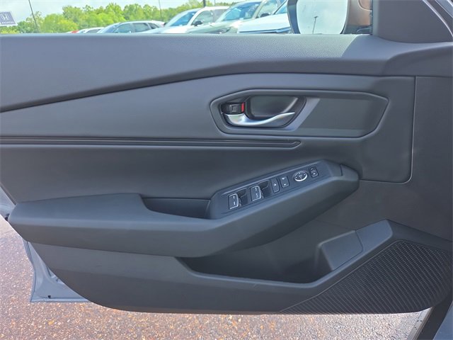 New 2025 Honda Accord SE image 8