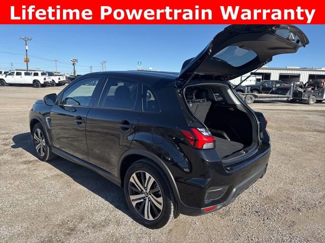 Used 2025 Mitsubishi Outlander Sport SE image 3