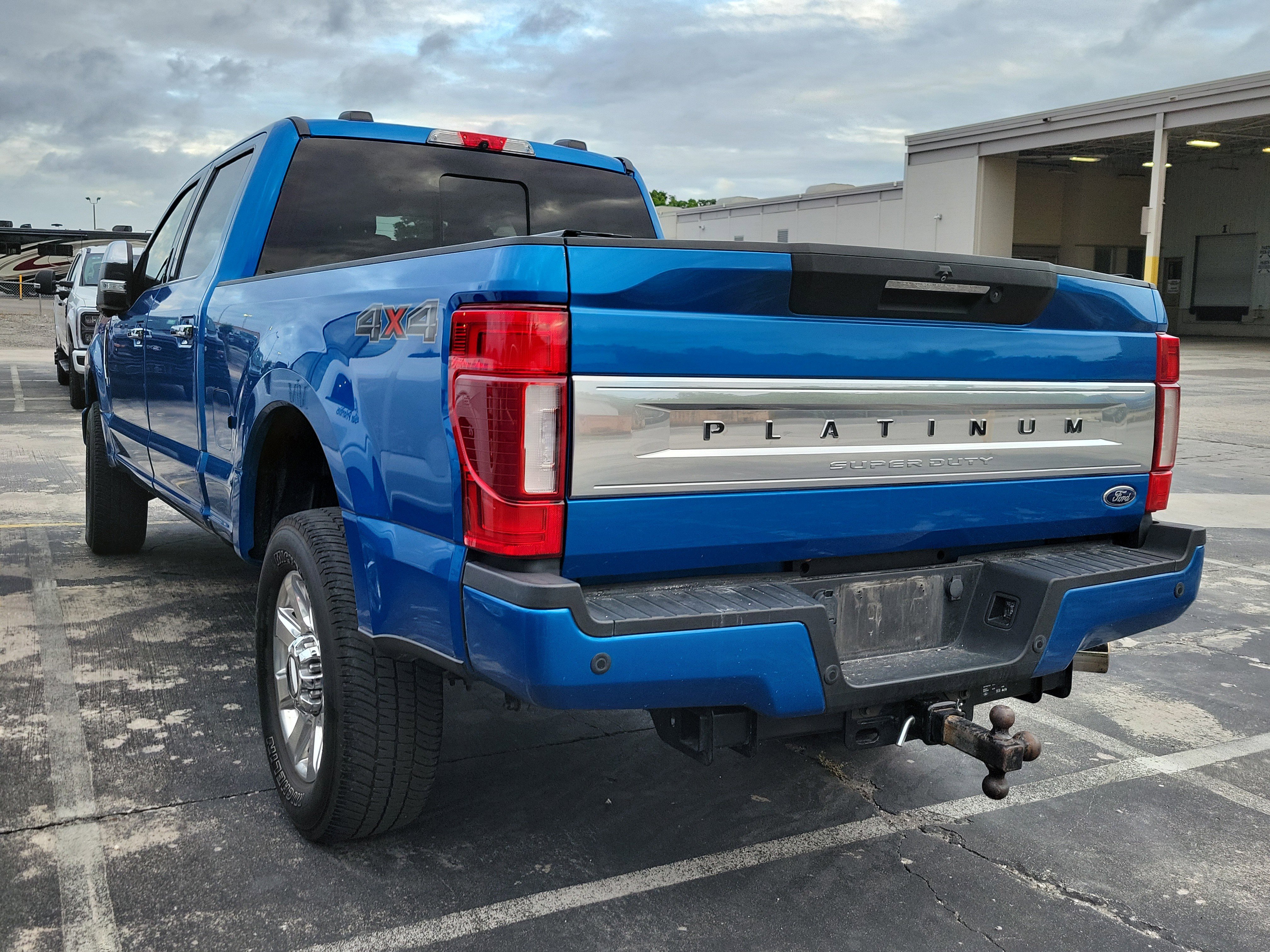 Used 2021 Ford F350 Platinum image 4