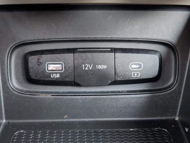 Certified 2023 Hyundai Venue SEL w/ Cargo Package image 20