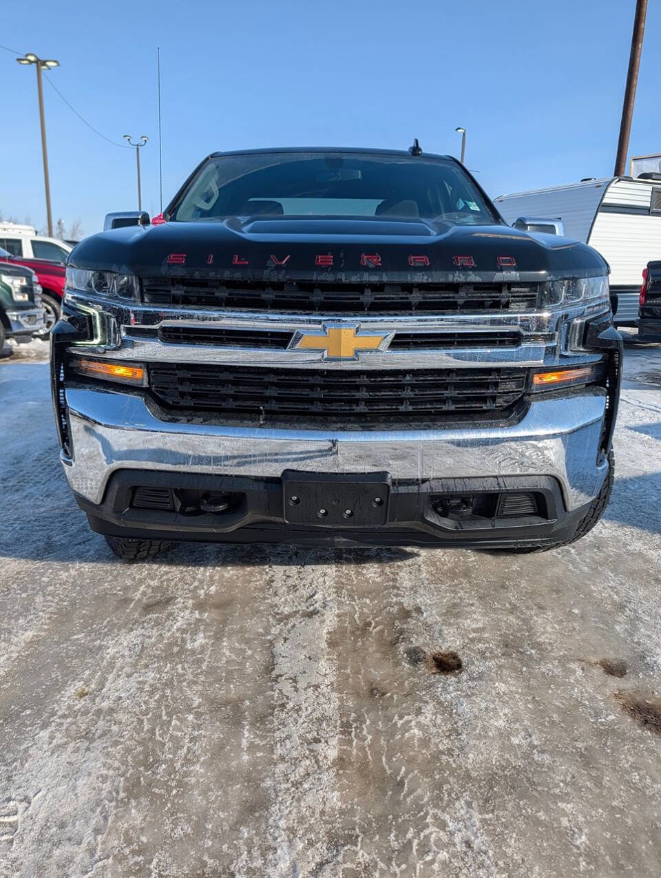 Used 2020 Chevrolet Silverado 1500 LT AWD/4WD image 3