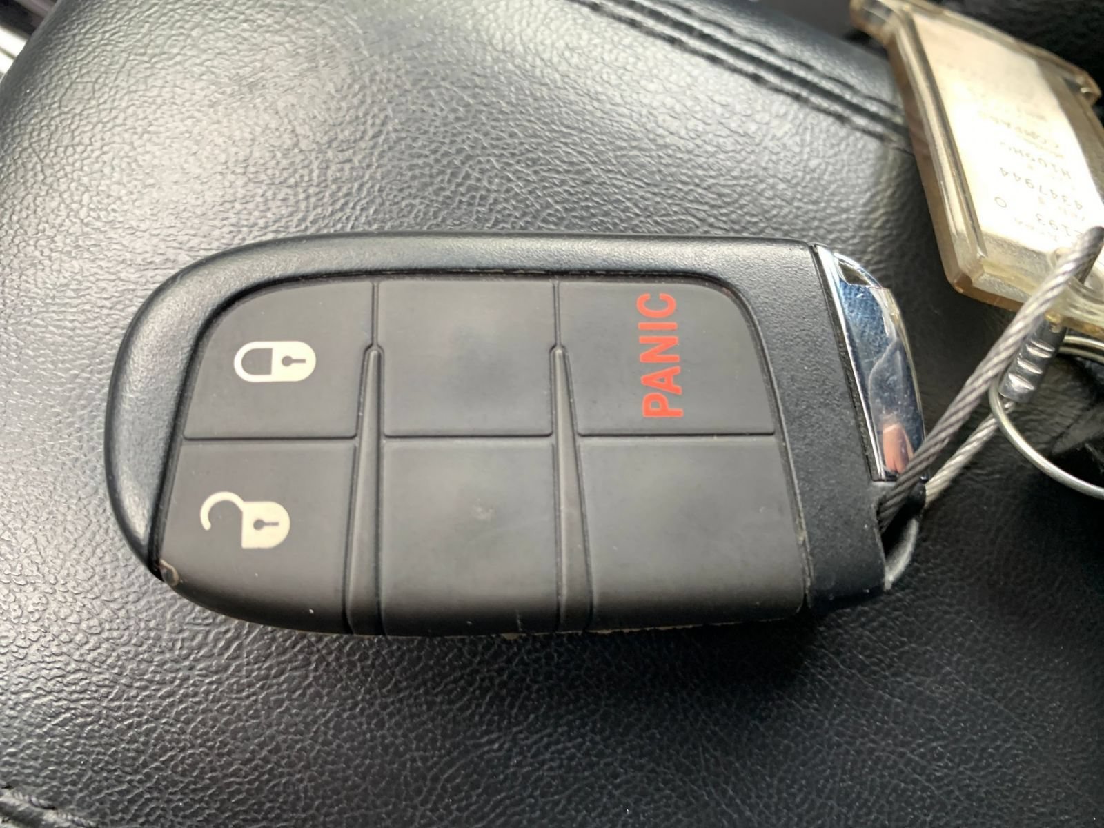 Used 2025 Jeep Compass Trailhawk AWD/4WD image 21