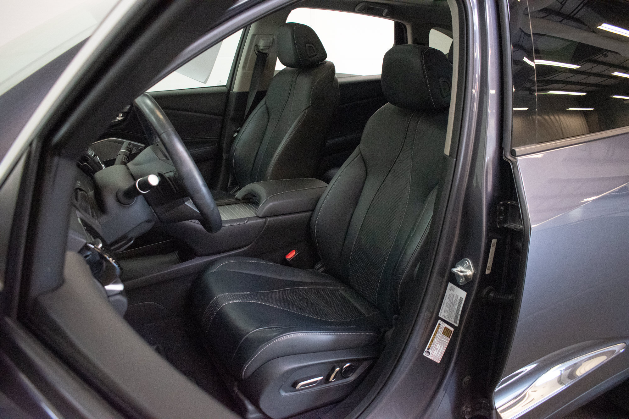 Used 2019 Acura RDX w/ Technology Package AWD/4WD image 20