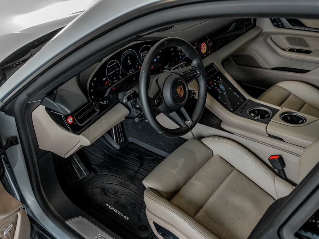 Certified 2025 Porsche Taycan RWD image 4
