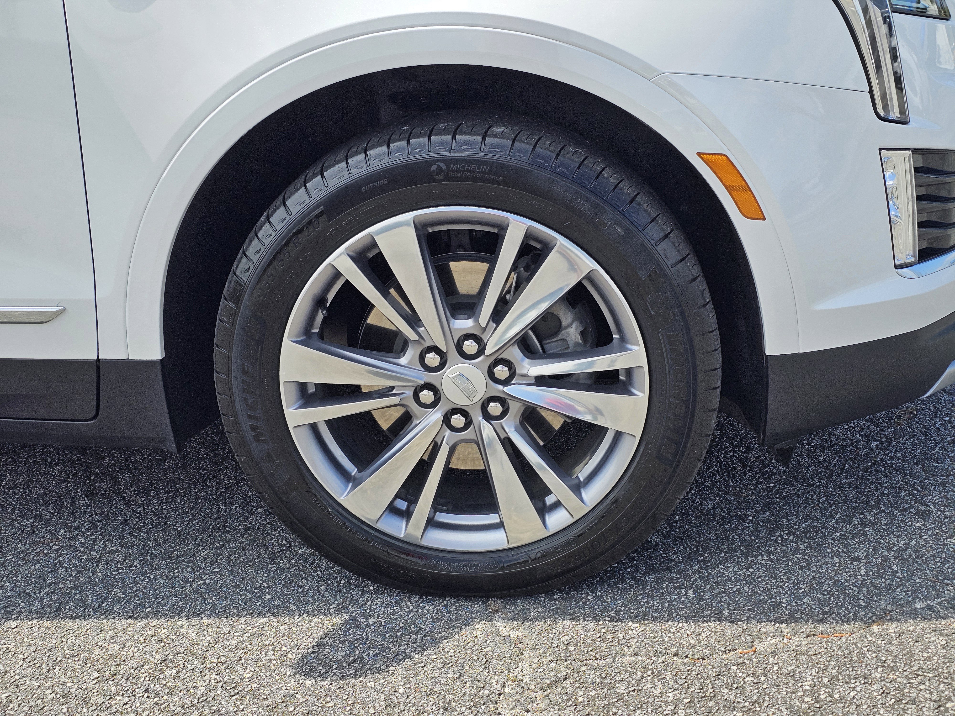 Used 2024 Cadillac XT5 Premium Luxury image 11