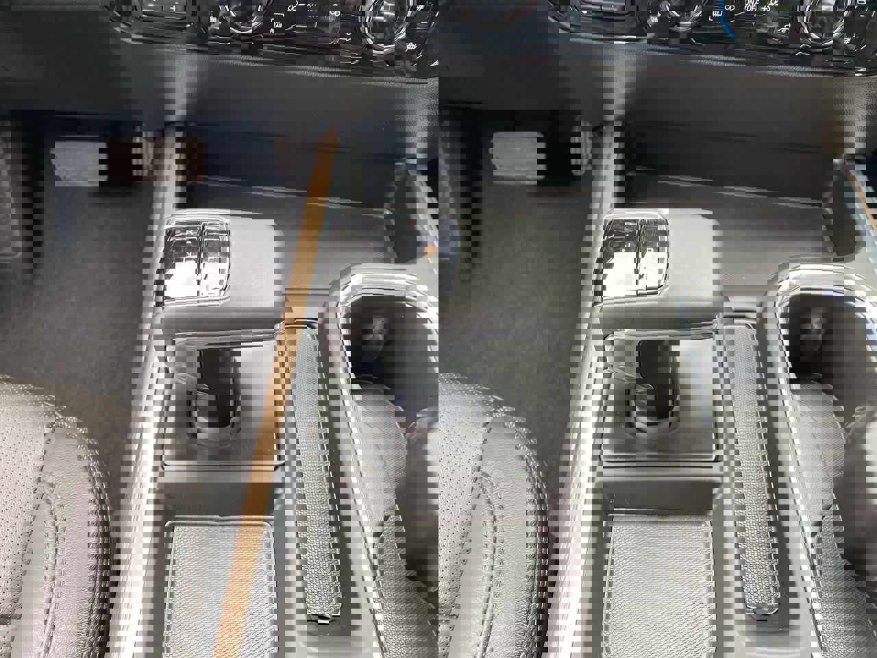 Used 2025 Chevrolet Silverado 1500 High Country w/ Midnight Edition AWD/4WD image 25