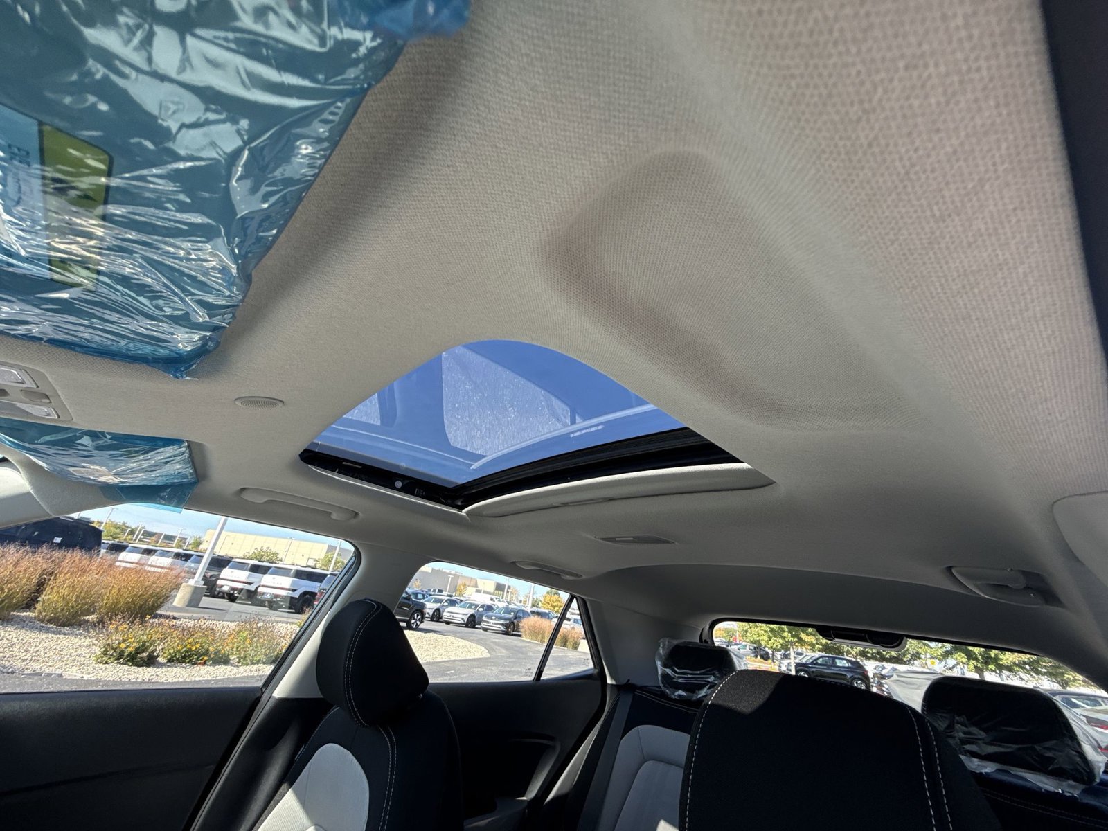 New 2026 Hyundai Venue SEL FWD image 21