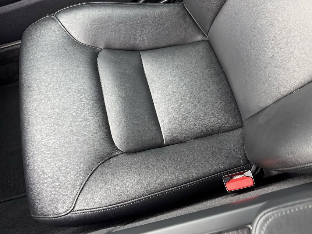 Certified 2024 Volvo S60 B5 Core image 27