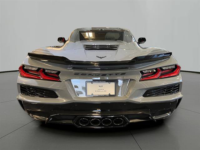 Used 2024 Chevrolet Corvette Z06 RWD image 5