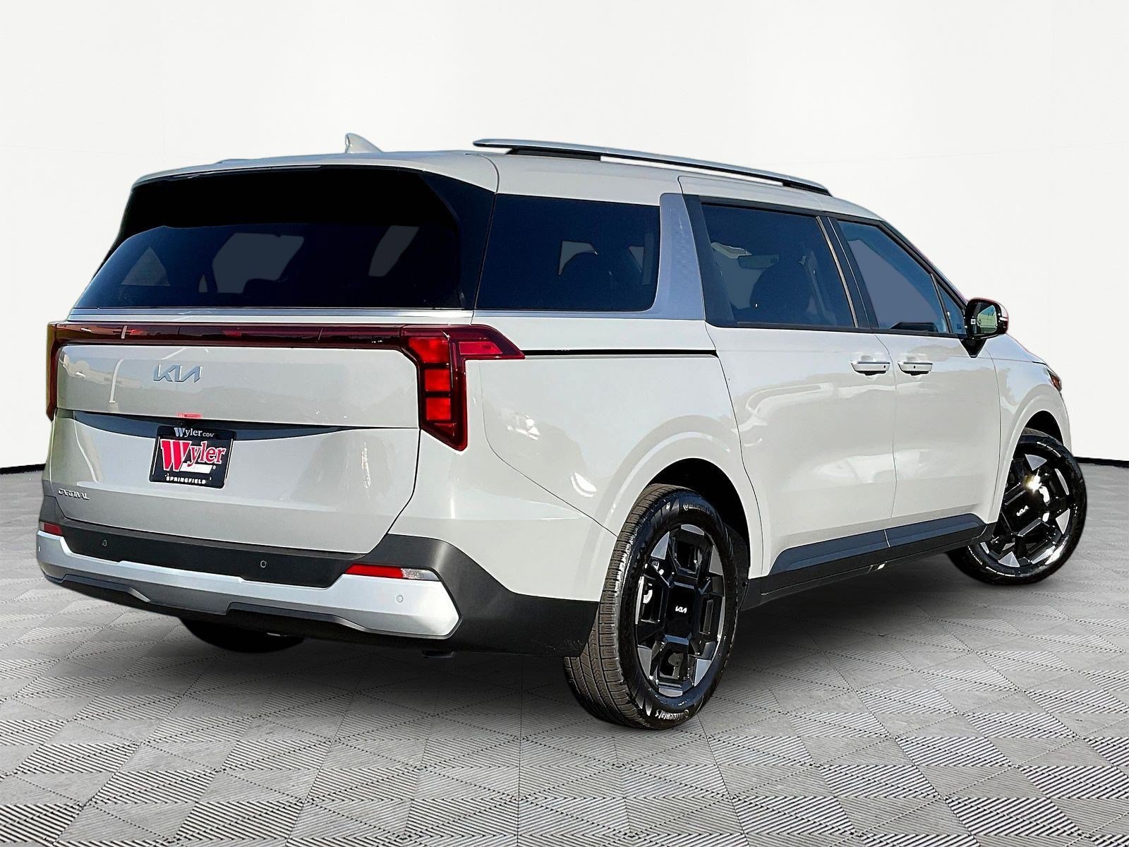 New 2027 Kia Carnival EX FWD image 7