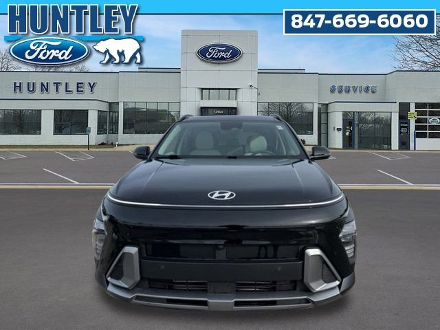 Used 2025 Hyundai Kona Limited image 3