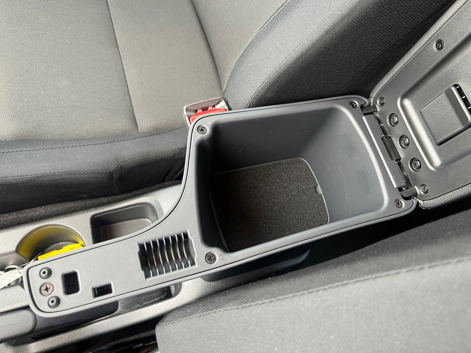 Used 2025 Nissan Kicks Play S image 15