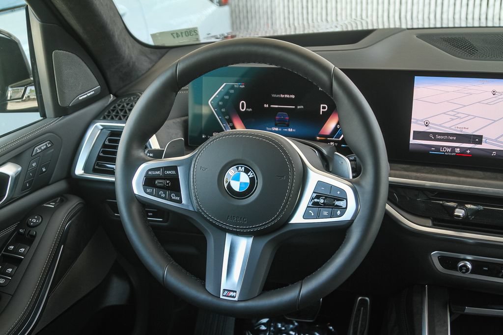 Used 2026 BMW X7 xDrive40i w/ M Sport Package AWD/4WD image 12
