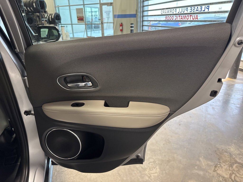 Used 2022 Honda HR-V EX image 28