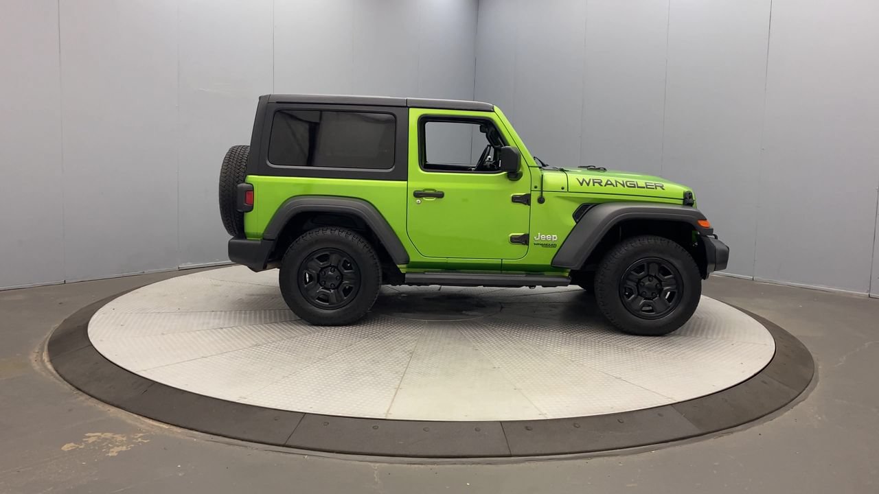 Used 2018 Jeep Wrangler Sport AWD/4WD image 6