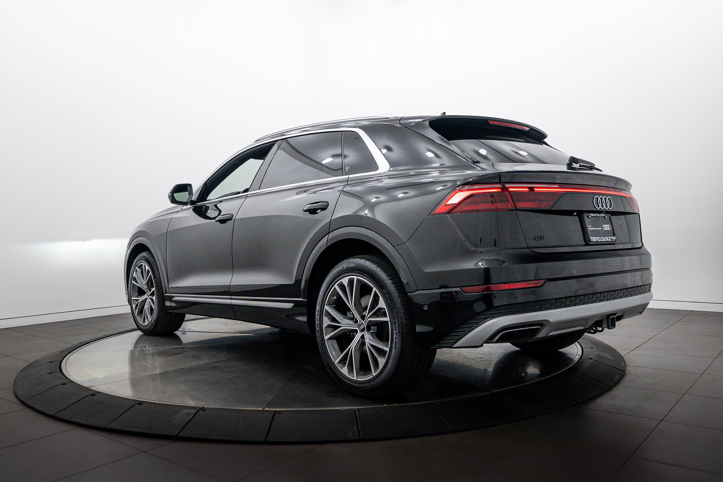 Certified 2024 Audi Q8 Prestige w/ Prestige Package AWD/4WD image 5