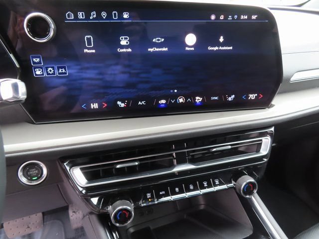Used 2025 Chevrolet Traverse LT AWD/4WD image 26
