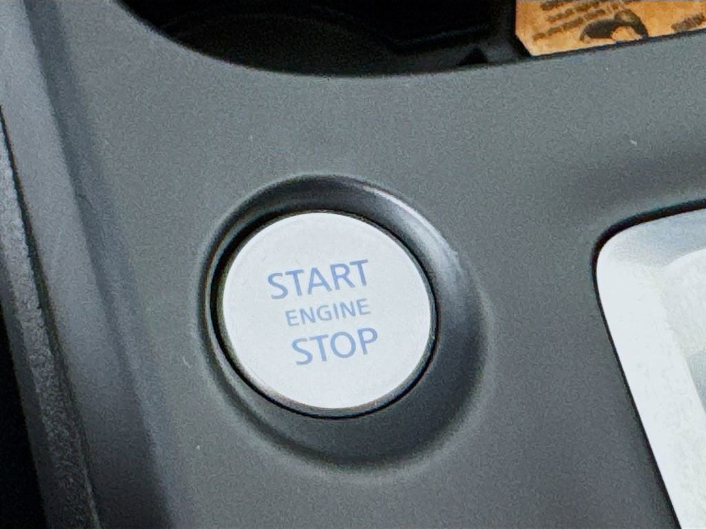 Certified 2025 INFINITI QX55 Essential image 21