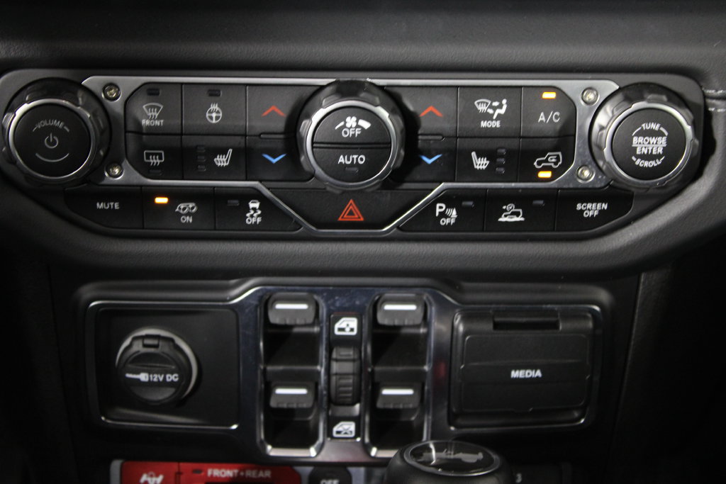 Used 2024 Jeep Wrangler Unlimited Rubicon 392 AWD/4WD image 21