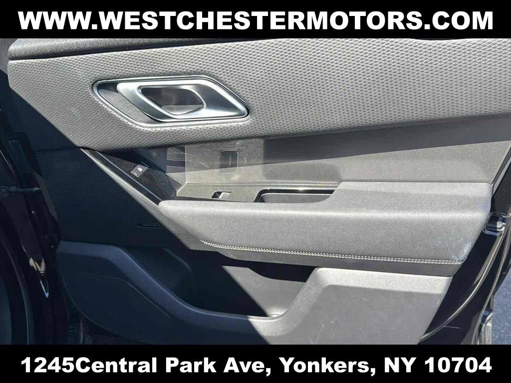 Used 2022 Land Rover Range Rover Velar S AWD/4WD image 12
