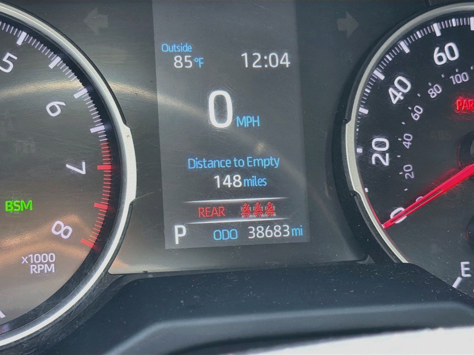Used 2022 Toyota RAV4 XLE w/ Convenience Package FWD image 8