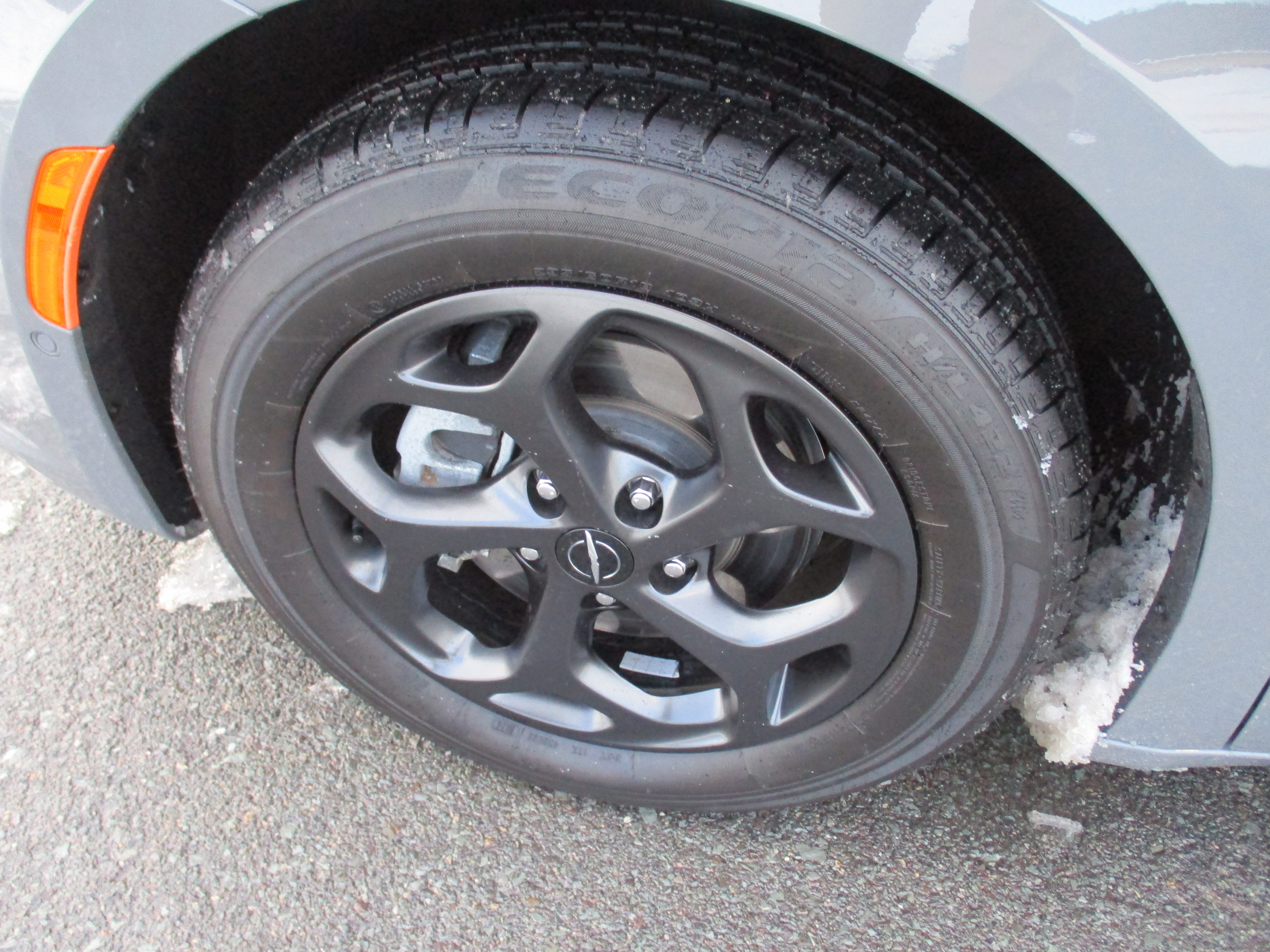 Used 2023 Chrysler Pacifica Touring-L w/ S Appearance Package image 9