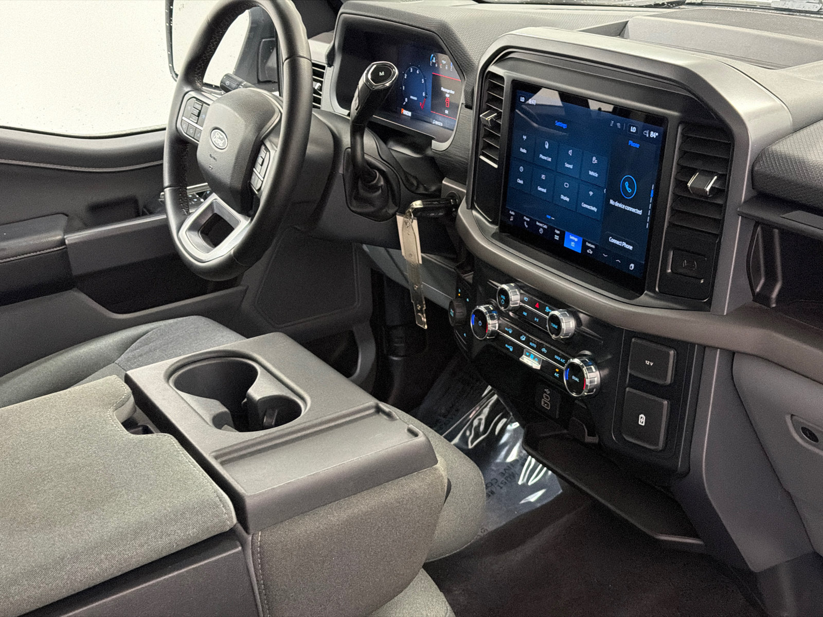 Used 2025 Ford F150 XLT w/ Equipment Group 301A Standard AWD/4WD image 9