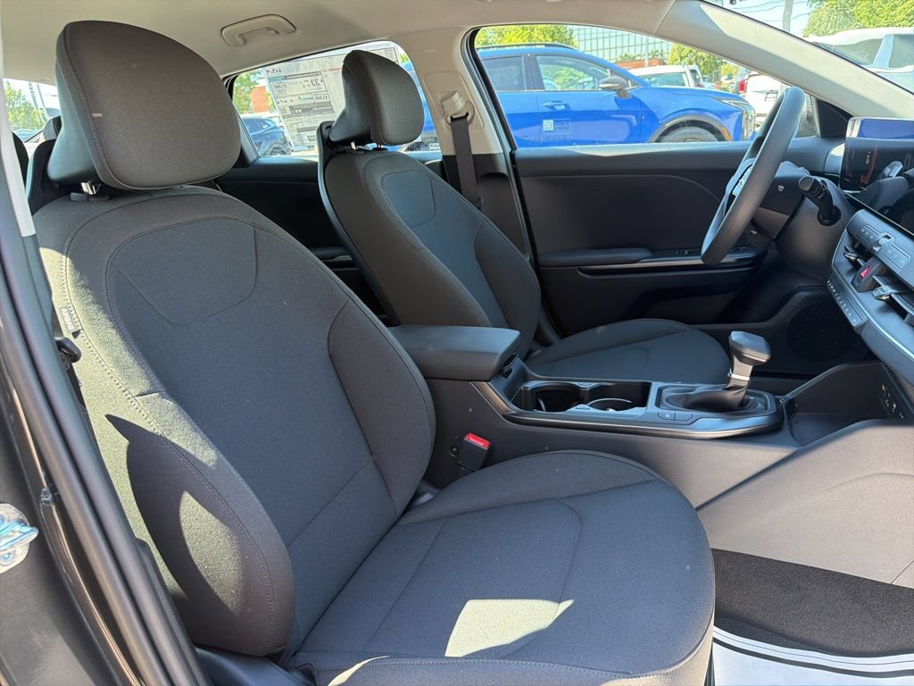 New 2026 Kia K4 FWD image 11