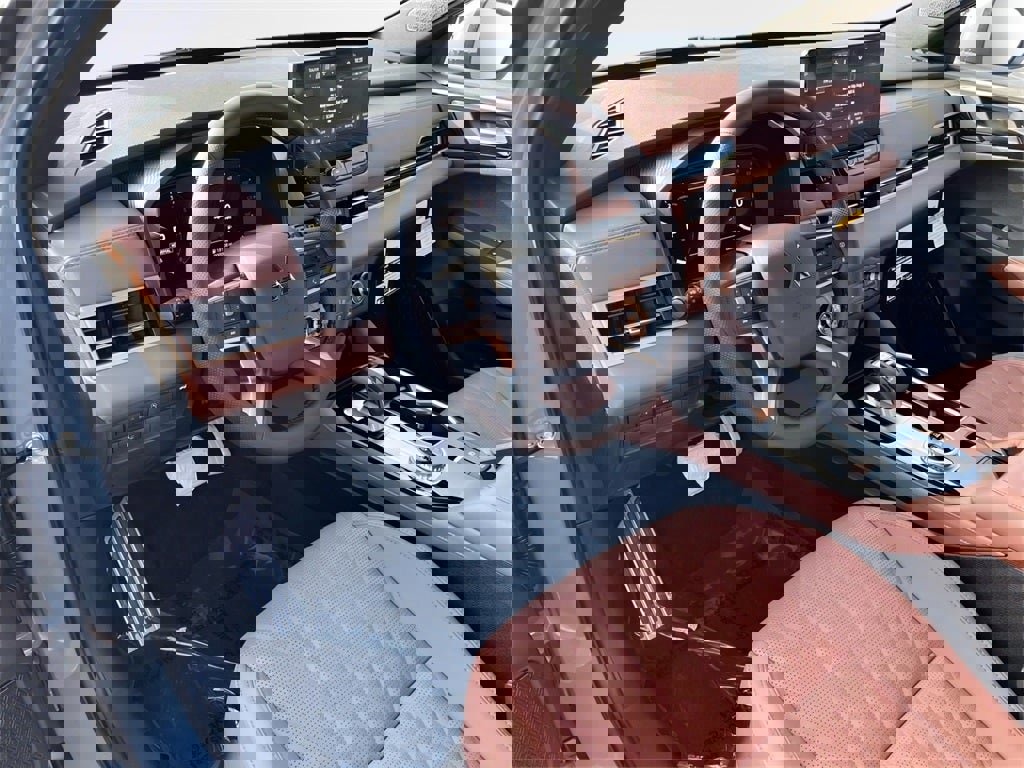 New 2026 Mitsubishi Outlander SEL image 9