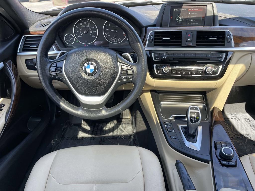 Used 2018 BMW 330i xDrive Sedan w/ Convenience Package image 23