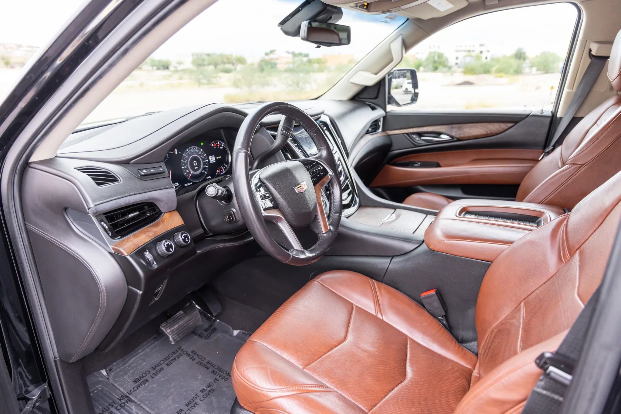 Used 2019 Cadillac Escalade Premium Luxury image 24