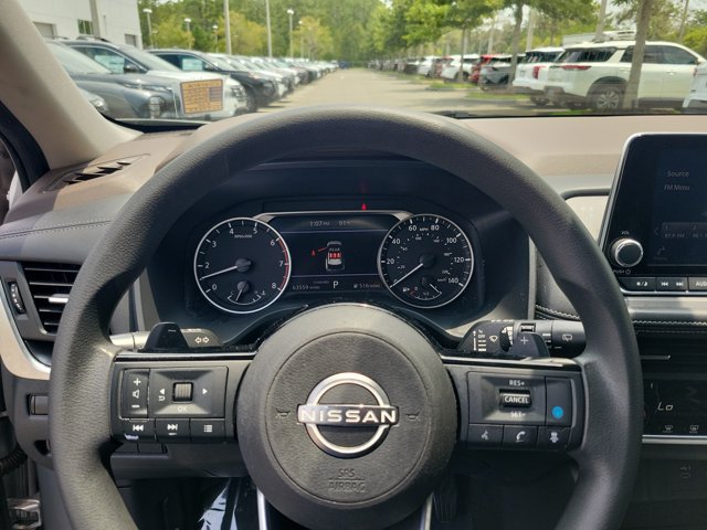 Used 2023 Nissan Rogue SV FWD image 24