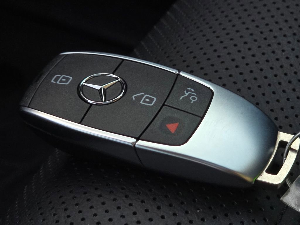 New 2025 Mercedes-Benz GLE 450 4MATIC image 37