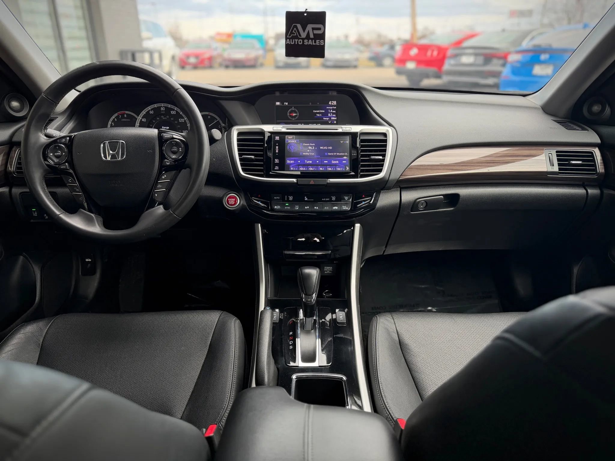 Used 2017 Honda Accord EX-L image 7