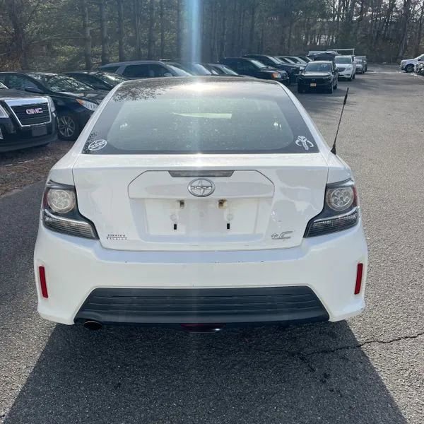 Used 2014 Scion tC image 4