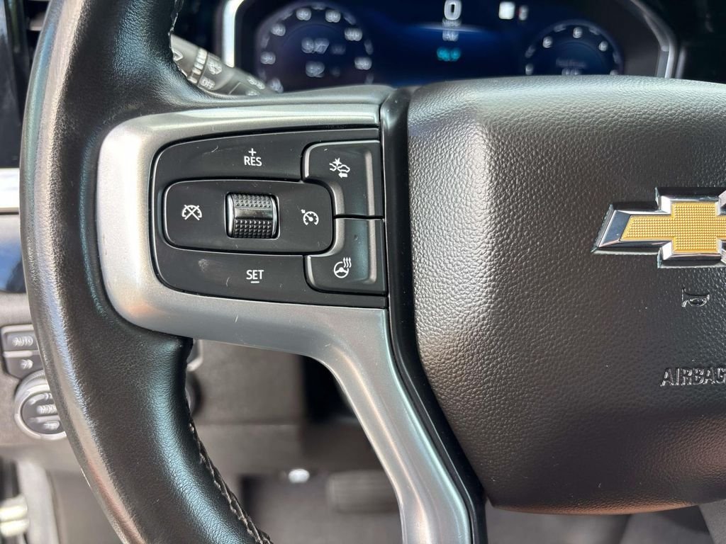 Used 2023 Chevrolet Silverado 1500 LT AWD/4WD image 19