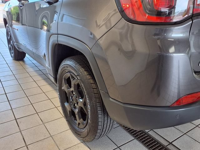 Used 2023 Jeep Compass Trailhawk AWD/4WD image 21