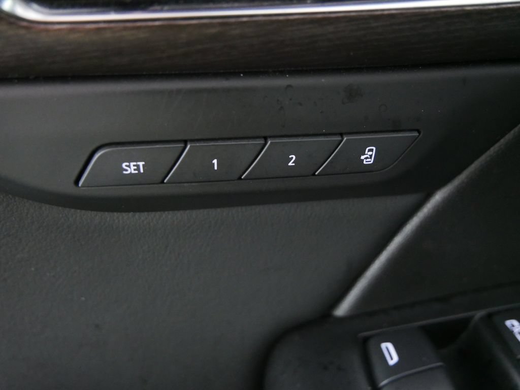 Used 2023 Buick Envision Avenir AWD/4WD image 14