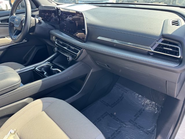 Certified 2026 Chevrolet Traverse LT w/ Driver Confidence Package FWD image 6