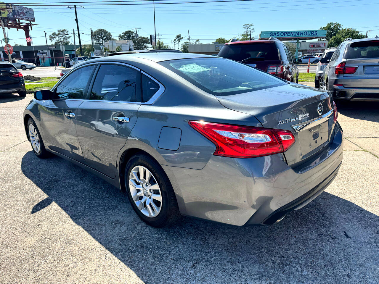 Used 2017 Nissan Altima 2.5 S image 2